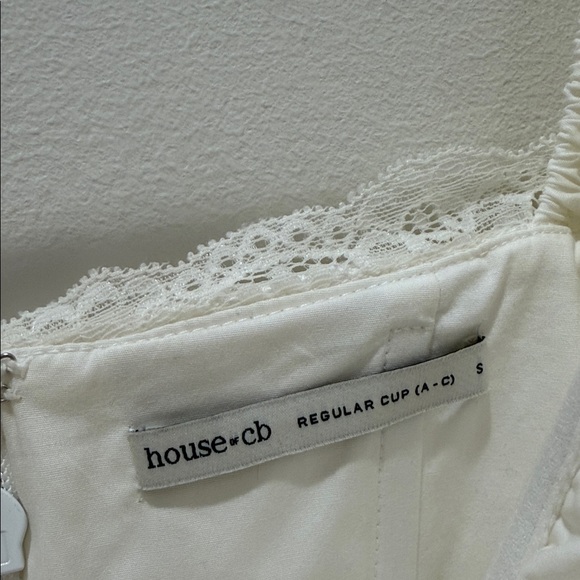 HOCB Ellerie White Cotton Flute Sleeve Mini Dress - Picture 6 of 10